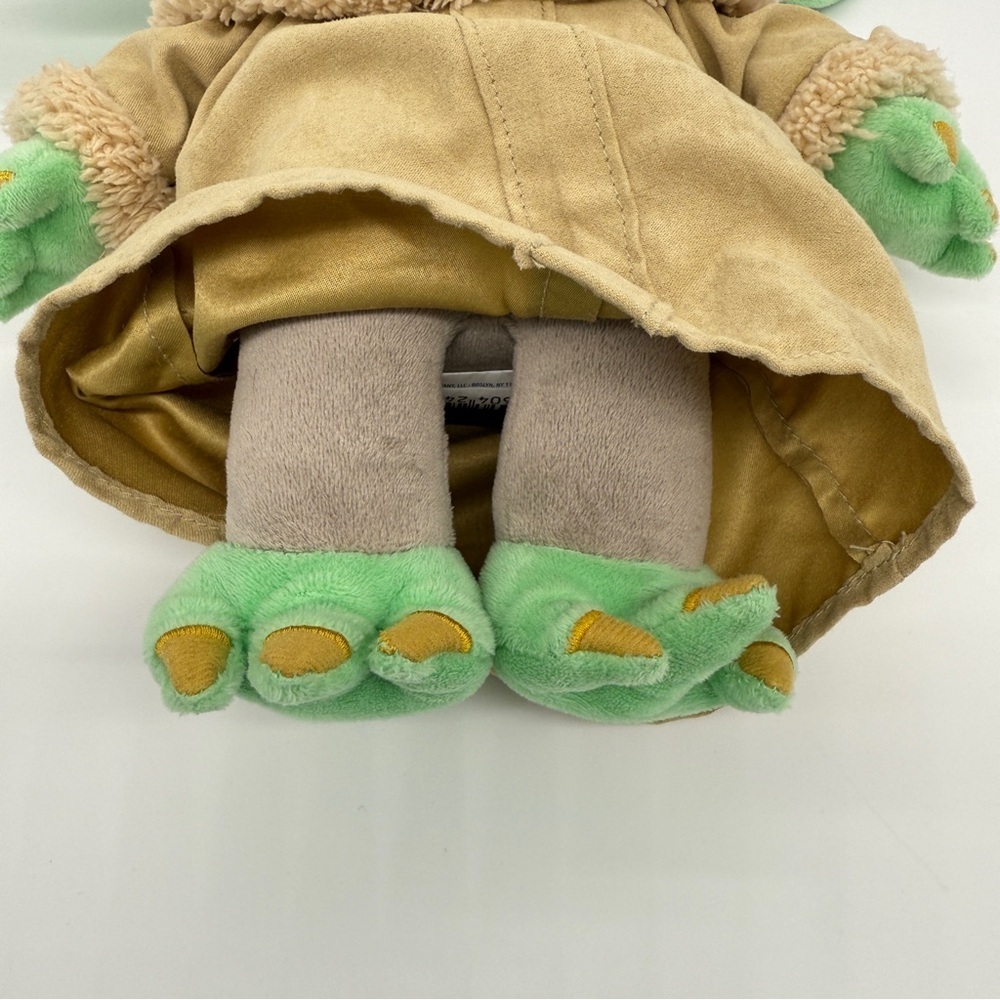 Baby Yoda The Child Plush 14" Stuffed Animal Star Wars Mandalorian Droid Toy - Picture 3 of 4